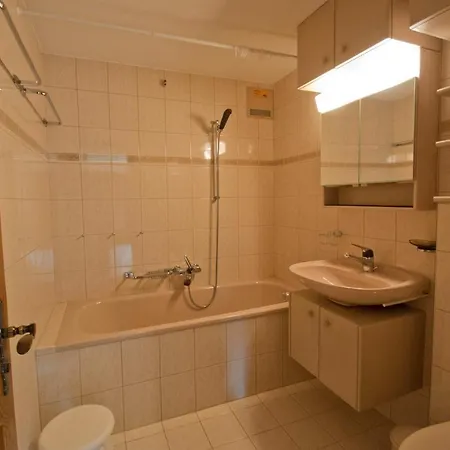 Appartement Haus Lizi, 8 *