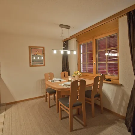 Апартаменты Haus Lizi, 8 Церматт
